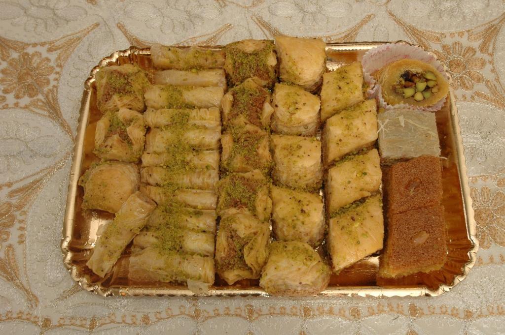 Hotel Restaurant Maison Blanche Рюнжи Экстерьер фото
